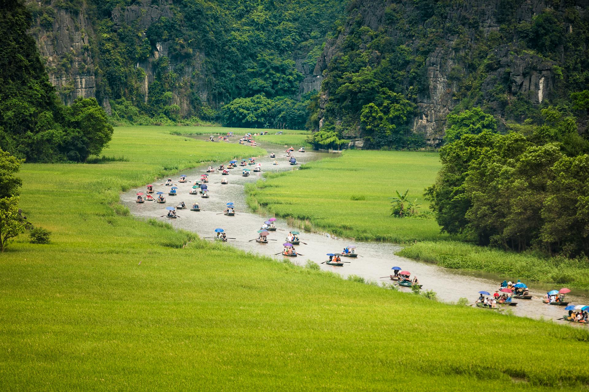 Immerse in Tam Coc’s lush cultural heritage